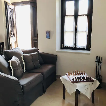 Cycladic Luxury Maisonette بيت للعطل *