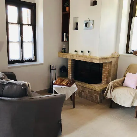 Cycladic Luxury Maisonette بيت للعطل *