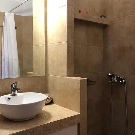 بيت للعطل Cycladic Luxury Maisonette Filótion